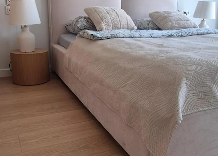 Luxurious Cinnamon Apartment, Self Check-in 24h, Free Parking, Air-conditioning * Poznań