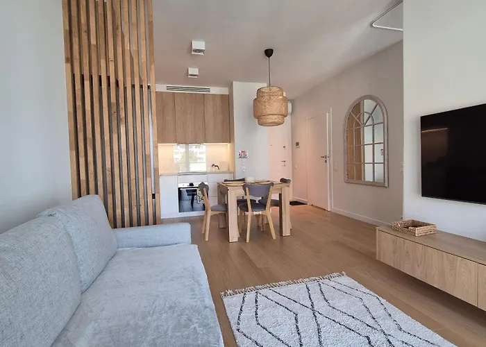 Apartamento Luxurious Cinnamon Apartment, Self Check-in 24h, Free Parking, Air-conditioning *