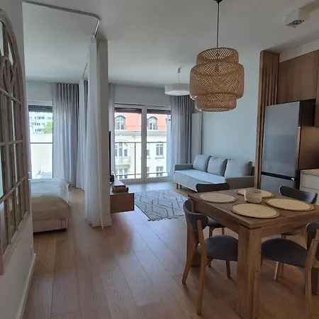 Luxurious Cinnamon Apartment, Self Check-in 24h, Parking, Air-conditioning 아파트 *