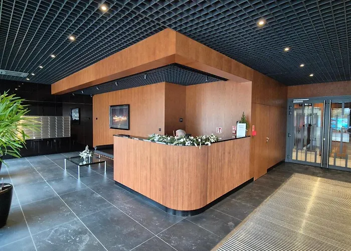 Luxurious Cinnamon Apartment, Self Check-in 24h, Free Parking, Air-conditioning *